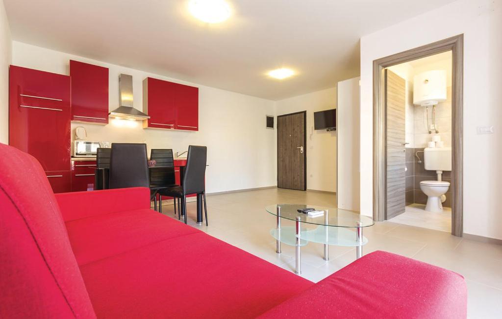 Apartments Sun Premantura Eksteriør billede